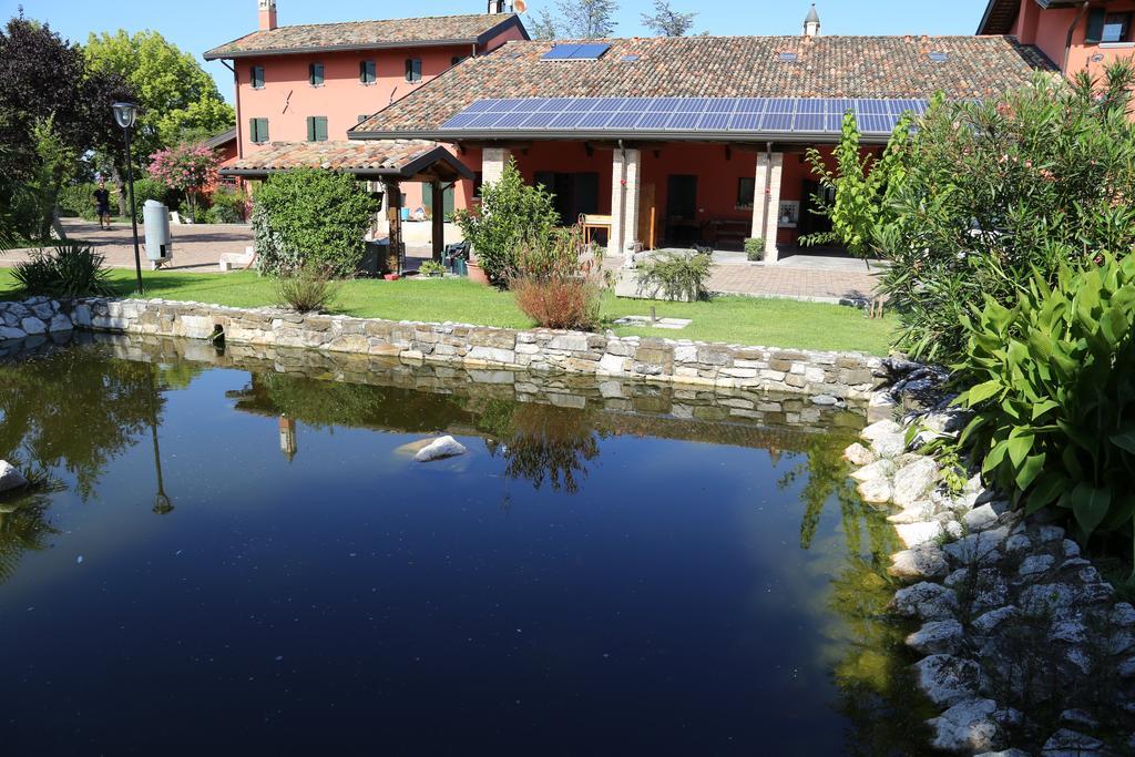 Isola Di Wight Acomodação com café da manhã San Michele al Tagliamento Exterior foto